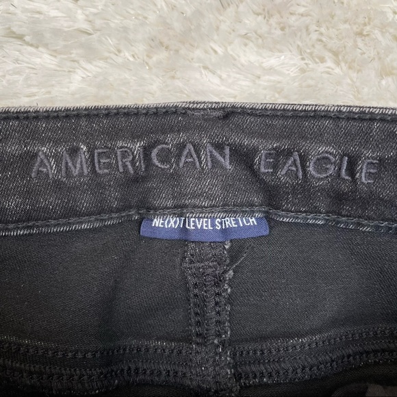 NWOT AEO super hi-rise biker denim shorts washed black distressed Bermuda Size 4 - Picture 6 of 8